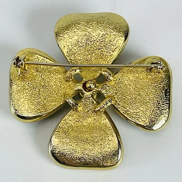 Vintage Enamel Four Leaf Clover Dogwood Flower Brooch Pin Gold Tone Green 1.75" - Picture 2 of 3